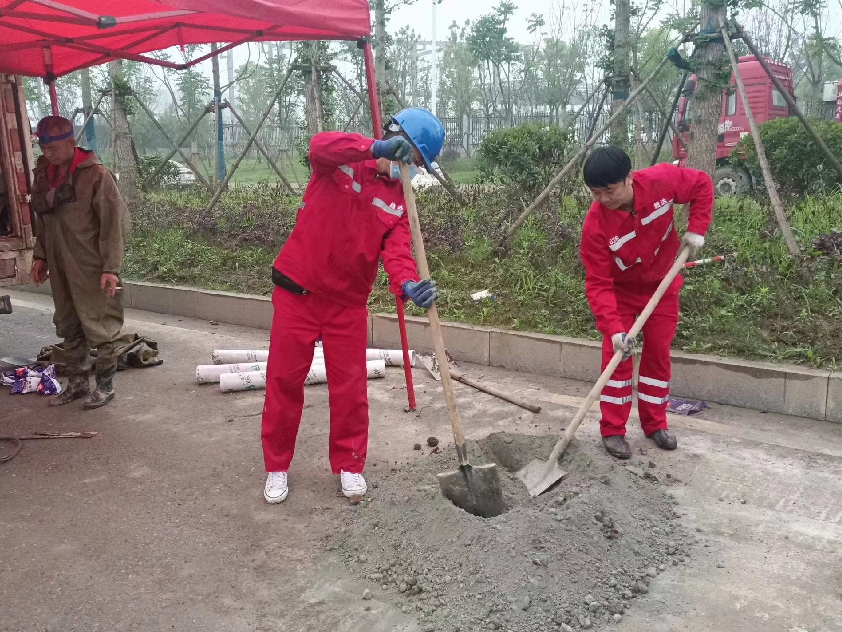 象湖管道疏通哪家好】及时进行市政管道清淤